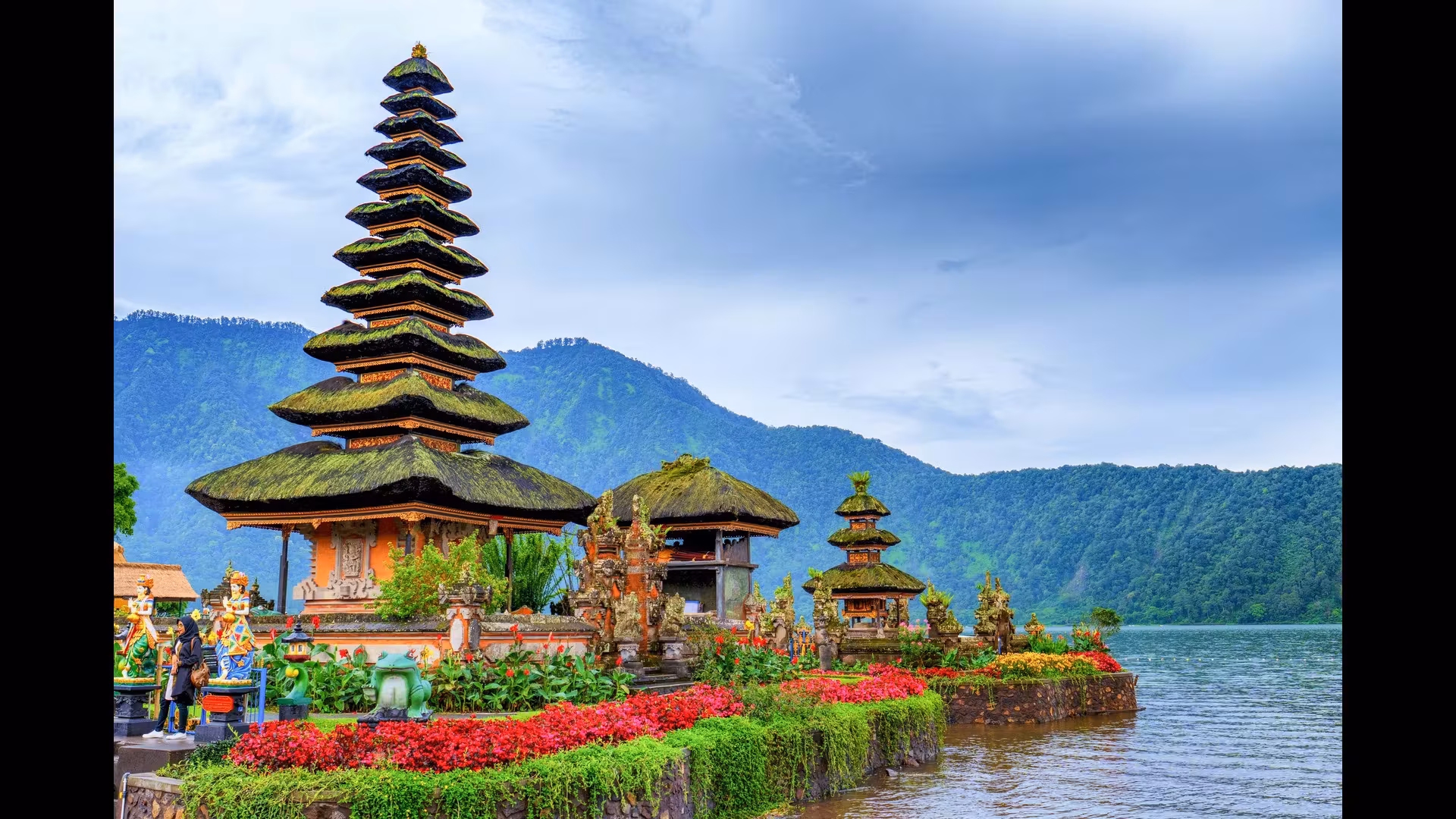Exploring Bali’s Sacred Sites: A Journey to Pura Luhur Lempuyang