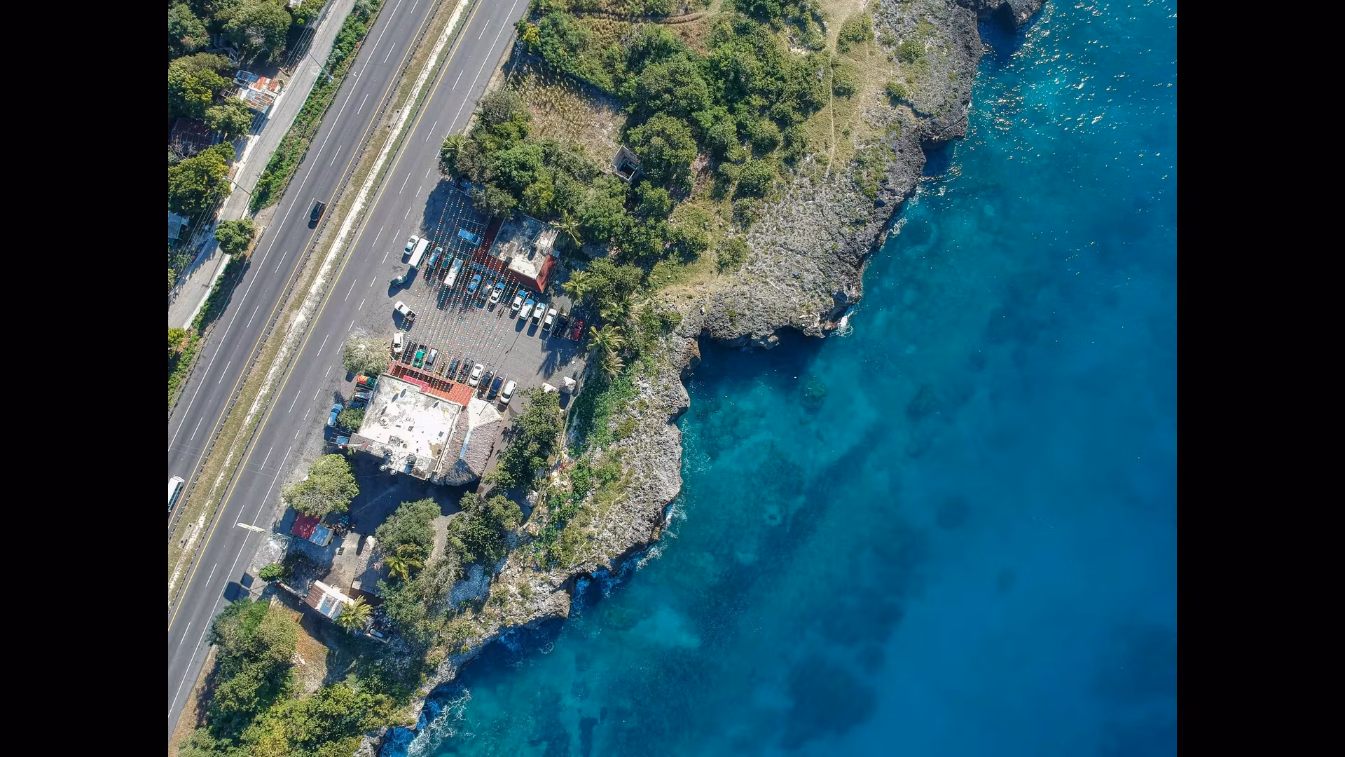 A Journey Through Dominican Literature and Poetry: Exploring the Heart of the Dominican Republic