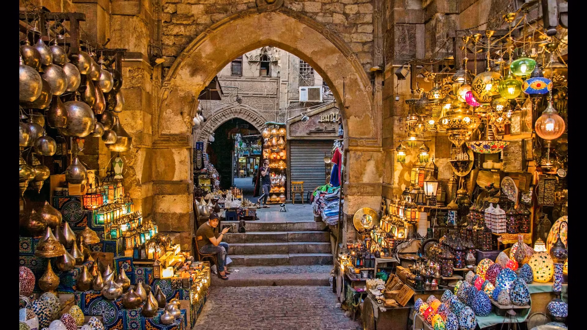 A Guide to the Best Local Crafts and Souvenirs in Egypt